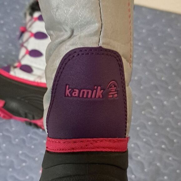 Kamik Stylish Winter Boots with Faux Fur Trim size 5 - Picture 4 of 8